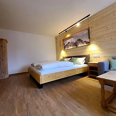 Szálloda Landgasthof Wangerstuben Oberostendorf